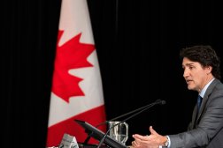 رئيس الوزراء الكندي جاستن ترودو يدلي بشهادته أمام لجنة التحقيق في التدخل الأجنبي في 10 أبريل الماضي (أ.ف.ب)
