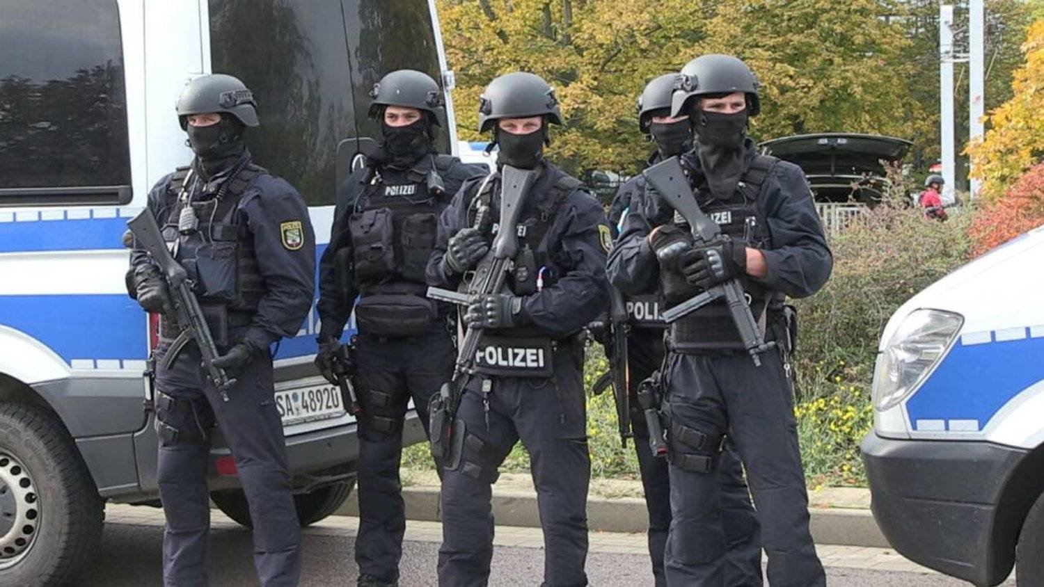 أفراد من الشرطة الألمانية (أرشيفية - رويترز)